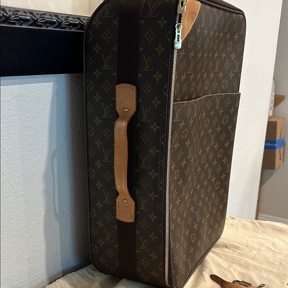 Louis Vuitton Monogram Pegase 55 +Dust bag+ Luggage tag + lock/keys and COA - Picture 5 of 17